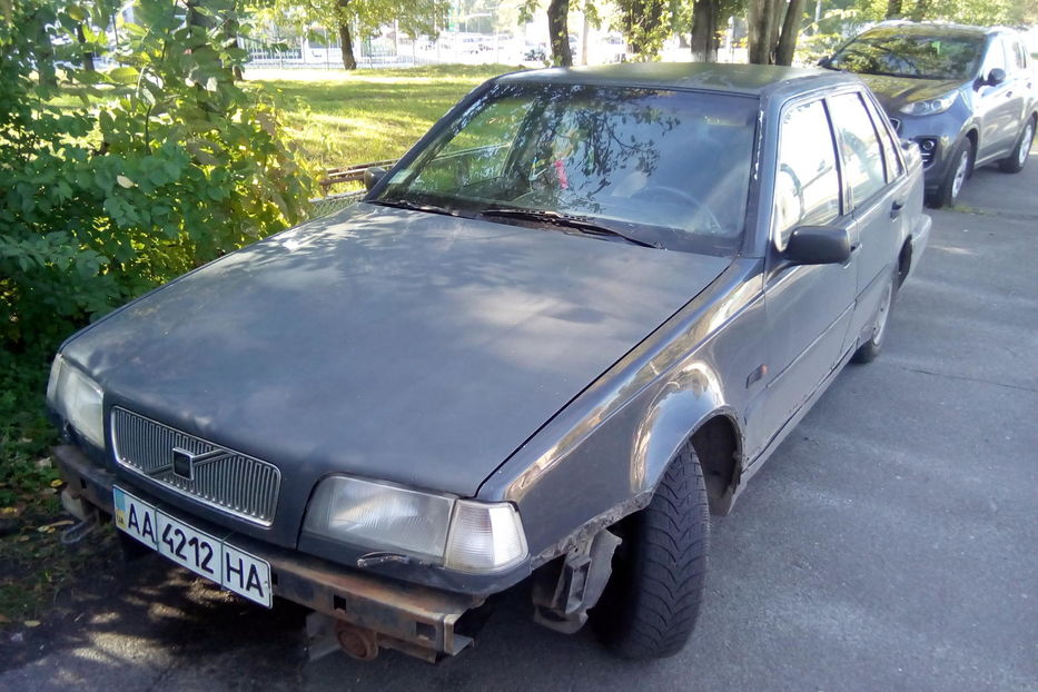 Продам Volvo 460 1994 года в Киеве