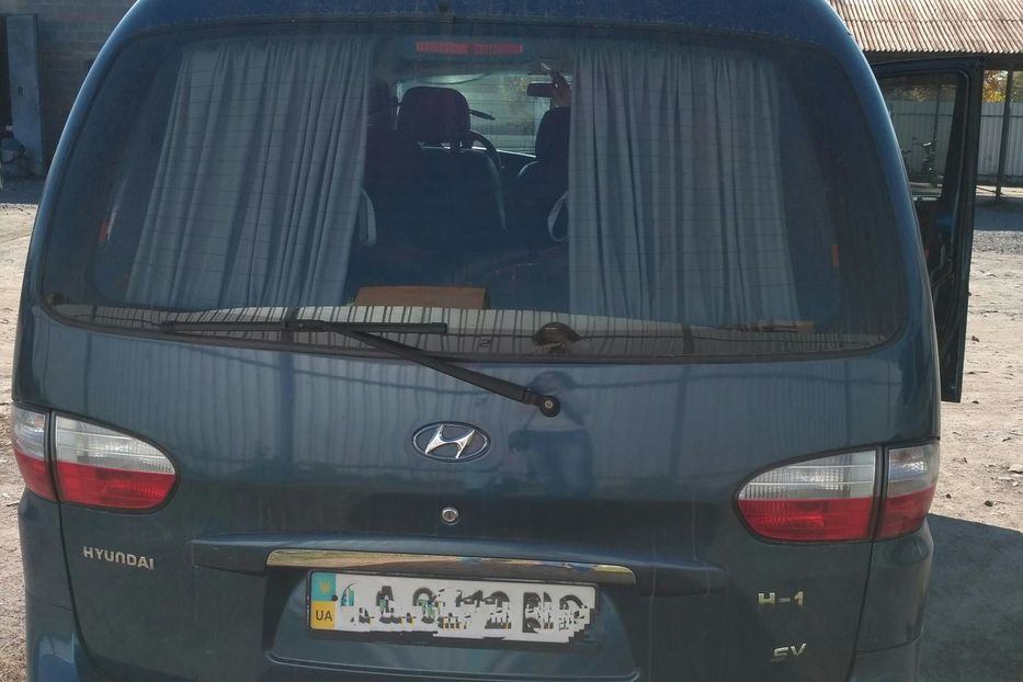 Продам Hyundai H1 пасс. 2005 года в г. Ватутино, Черкасская область