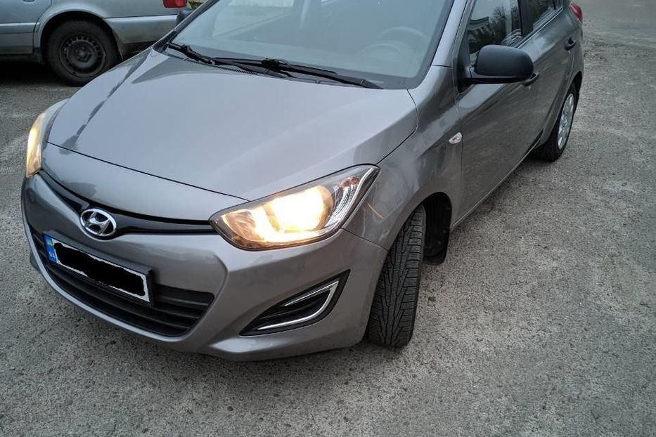 Продам Hyundai i20 2013 года в Львове