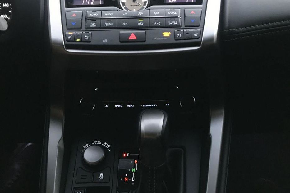 Продам Lexus NX 200 Nx200t 2016 года в Сумах