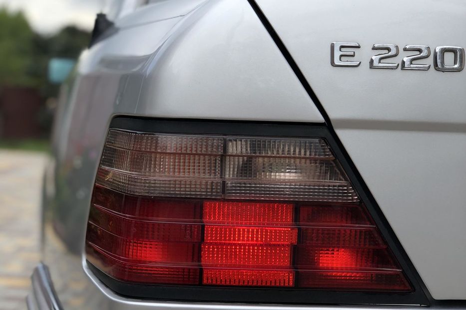 Продам Mercedes-Benz E-Class E220 W124 1994 года в Одессе