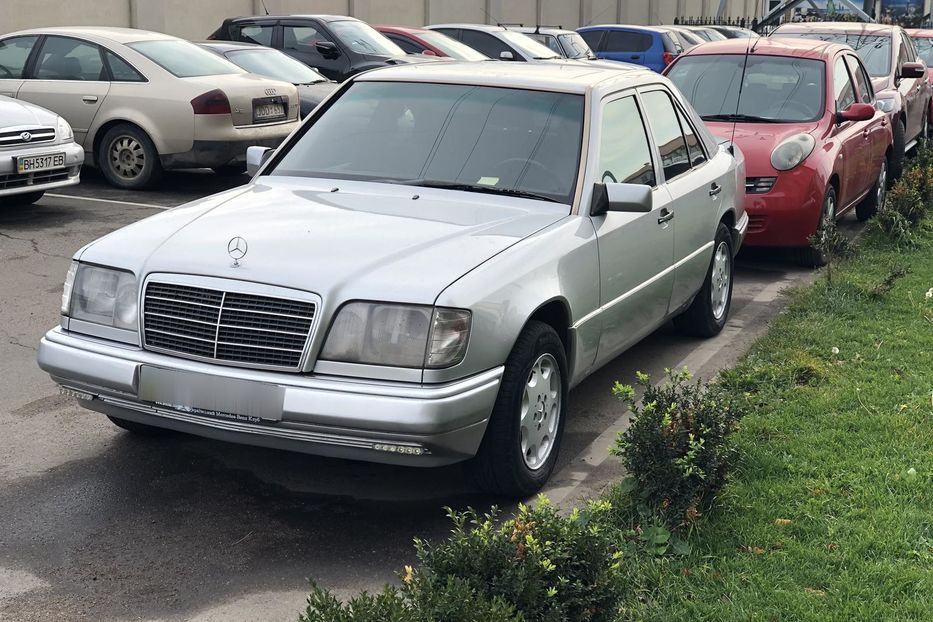 Продам Mercedes-Benz E-Class E220 W124 1994 года в Одессе