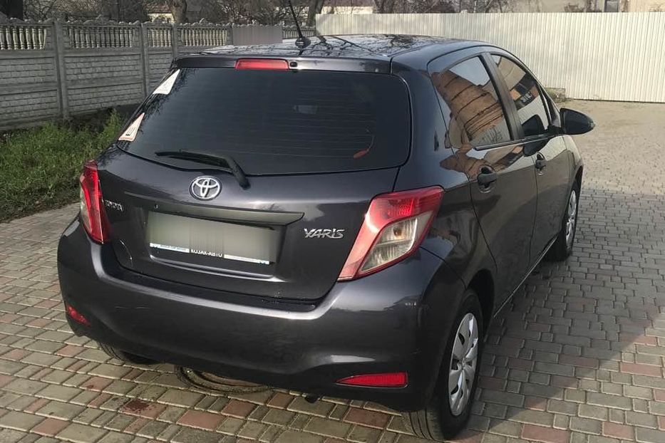 Продам Toyota Yaris 2012 года в Ровно