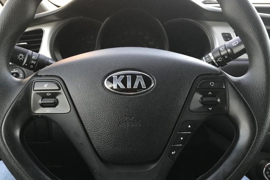 Продам Kia Ceed Hatchback 2013 года в Львове