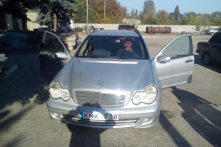 Продам Mercedes-Benz C-Class 2003 года в г. Кривой Рог, Днепропетровская область