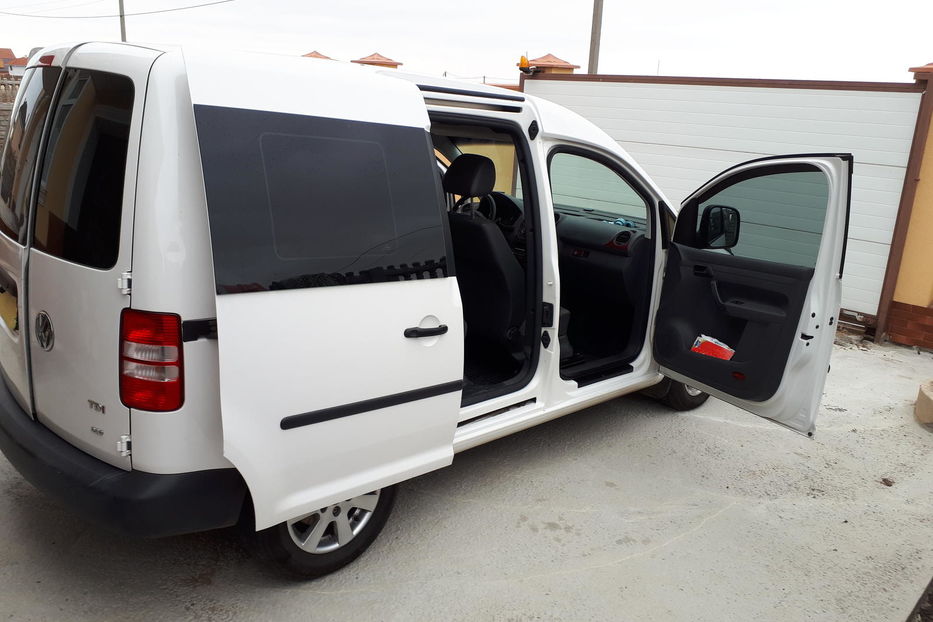 Продам Volkswagen Caddy пасс. грузо-пассажир 2012 года в Одессе