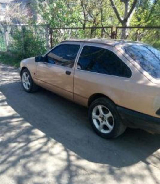 Продам Ford Sierra 1984 года в Одессе