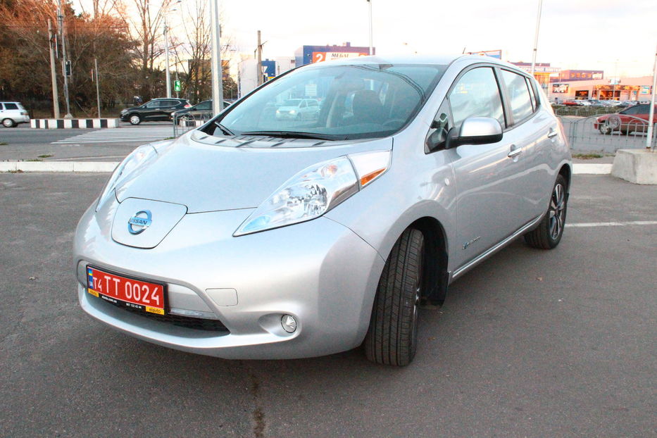 Продам Nissan Leaf SV 30 kWt 2016 года в Харькове