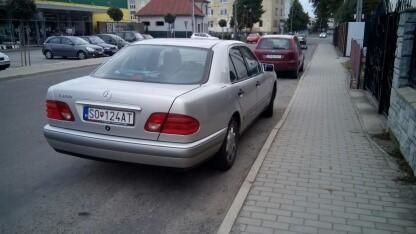 Продам Mercedes-Benz E-Class Е 280 1996 года в Ужгороде