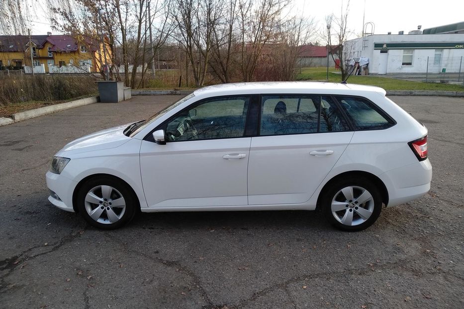 Продам Skoda Fabia 1.4TDI 2015 года в Львове