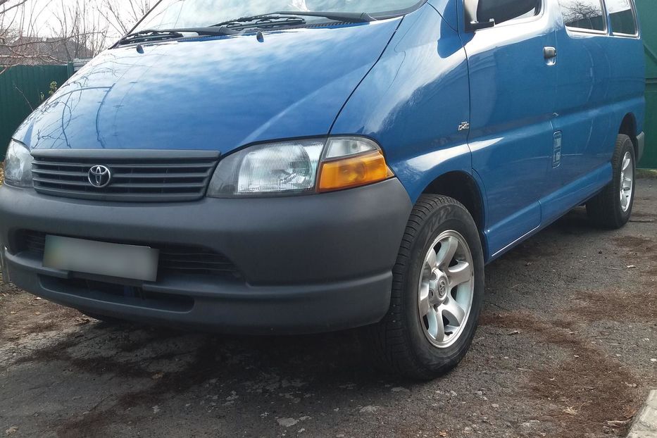 Продам Toyota Hiace пасс. 2002 года в г. Чигирин, Черкасская область