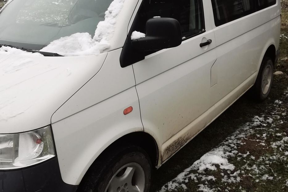 Продам Volkswagen T5 (Transporter) пасс. 2005 года в г. Вижница, Черновицкая область