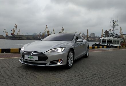 Продам Tesla Model S 85D 2015 года в Одессе