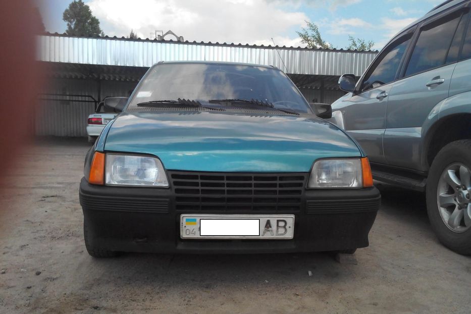 Продам Opel Kadett 1985 года в г. Днепродзержинск, Днепропетровская область