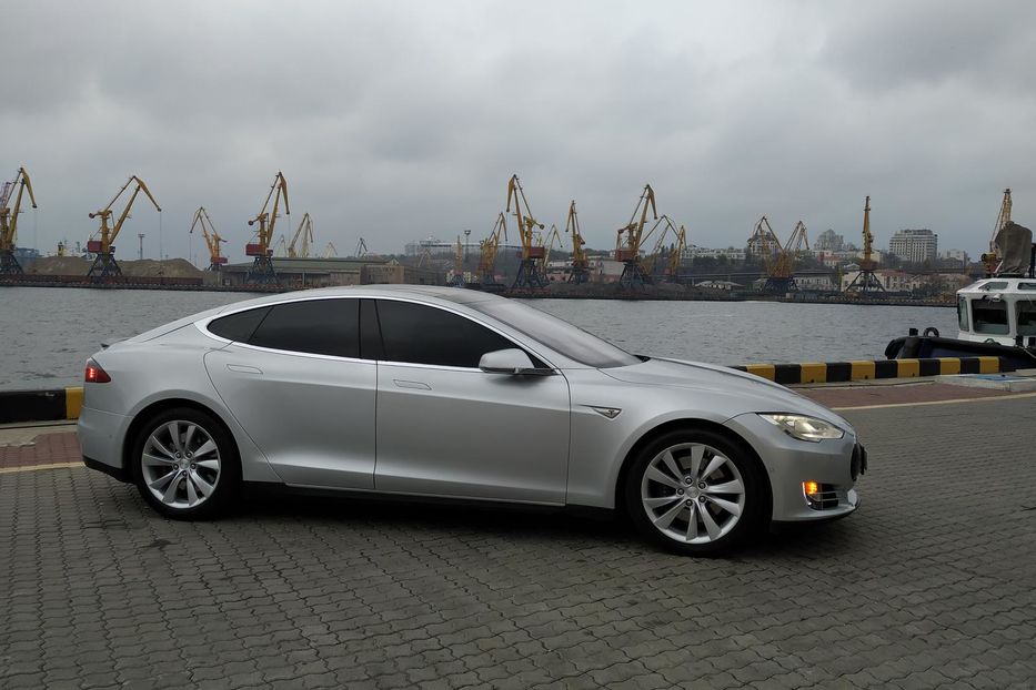 Продам Tesla Model S 85D 2015 года в Одессе