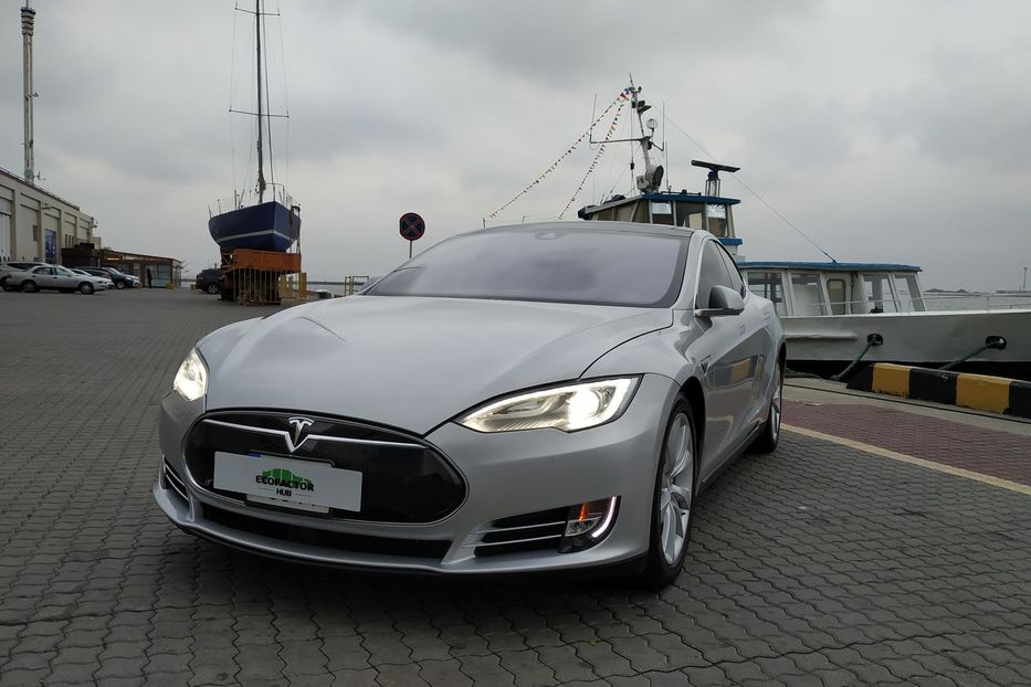 Продам Tesla Model S 85D 2015 года в Одессе