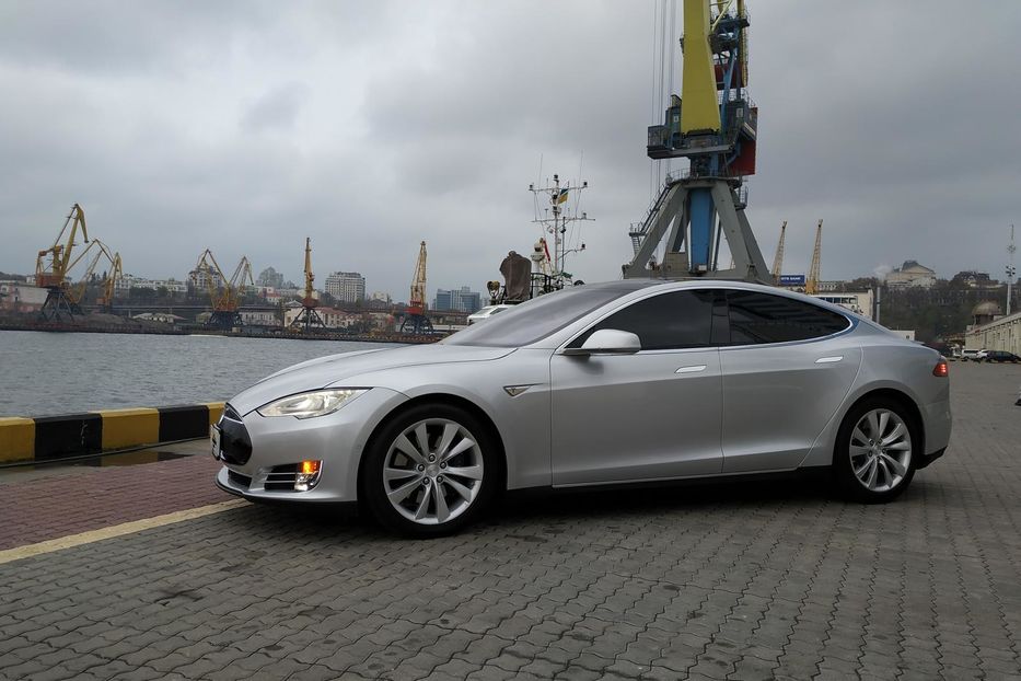 Продам Tesla Model S 85D 2015 года в Одессе