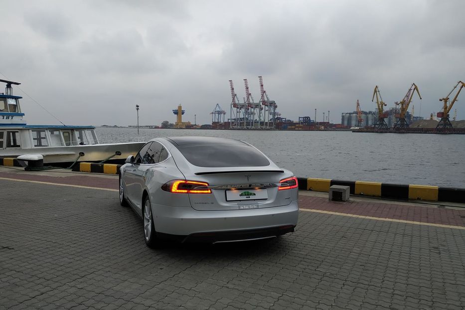 Продам Tesla Model S 85D 2015 года в Одессе