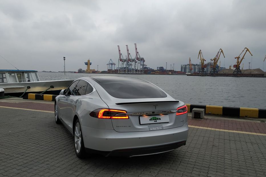 Продам Tesla Model S 85D 2015 года в Одессе