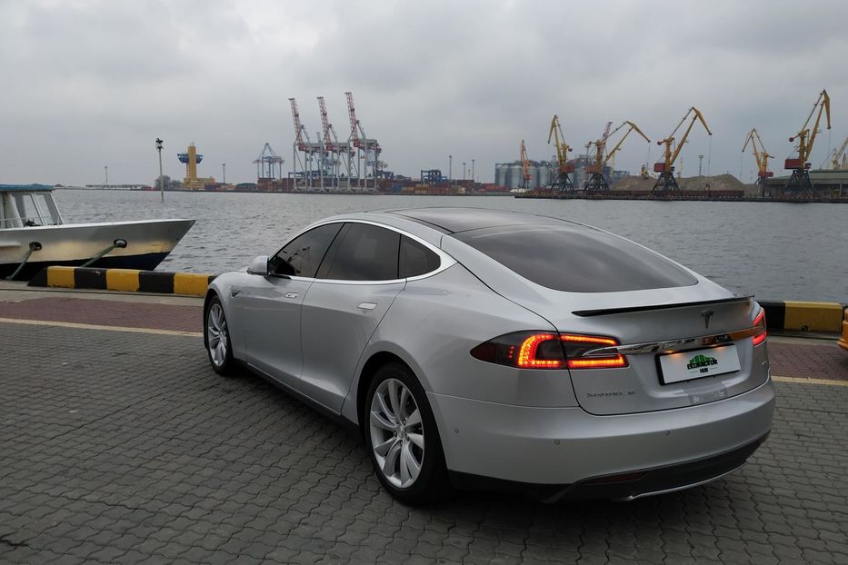 Продам Tesla Model S 85D 2015 года в Одессе