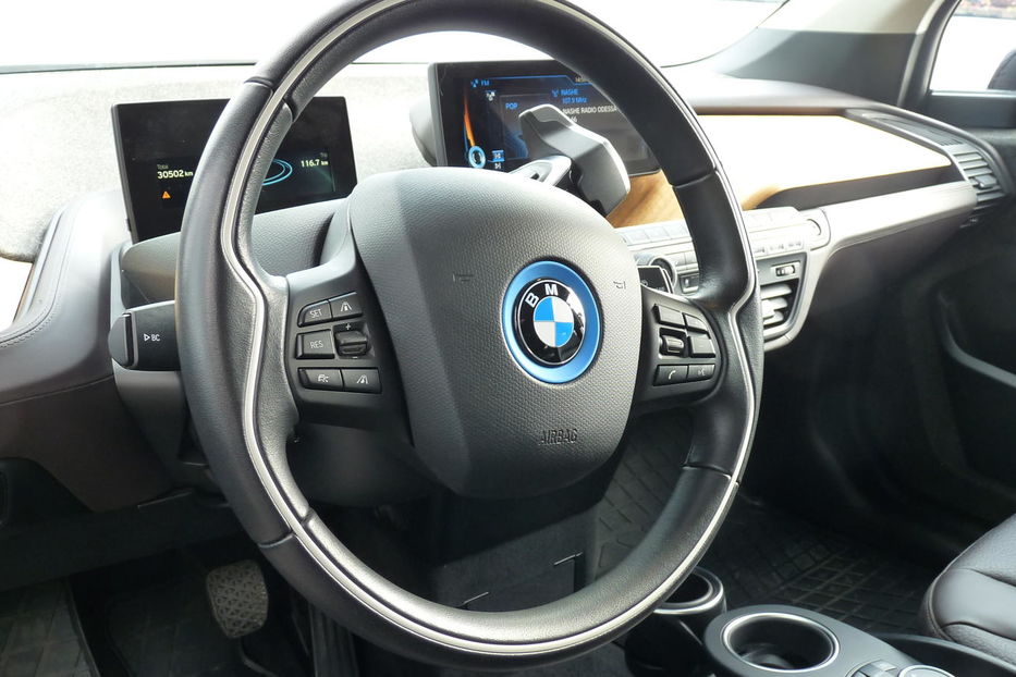 Продам BMW I3 2015 года в Одессе