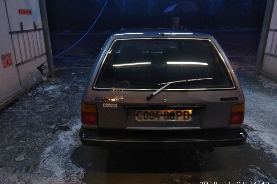 Продам Mazda 323 1987 года в г. Бердичев, Житомирская область