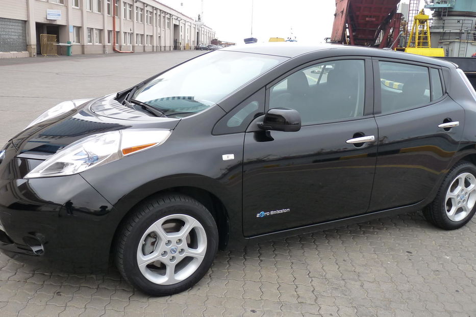 Продам Nissan Leaf SV 2013 года в Одессе