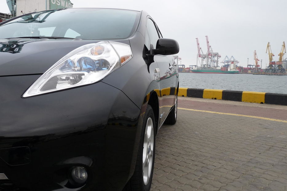 Продам Nissan Leaf SV 2013 года в Одессе