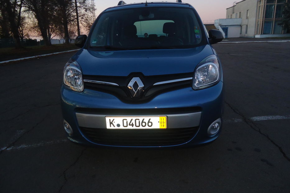 Продам Renault Kangoo пасс. 2016 года в Ровно