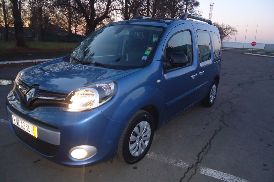 Продам Renault Kangoo пасс. 2016 года в Ровно