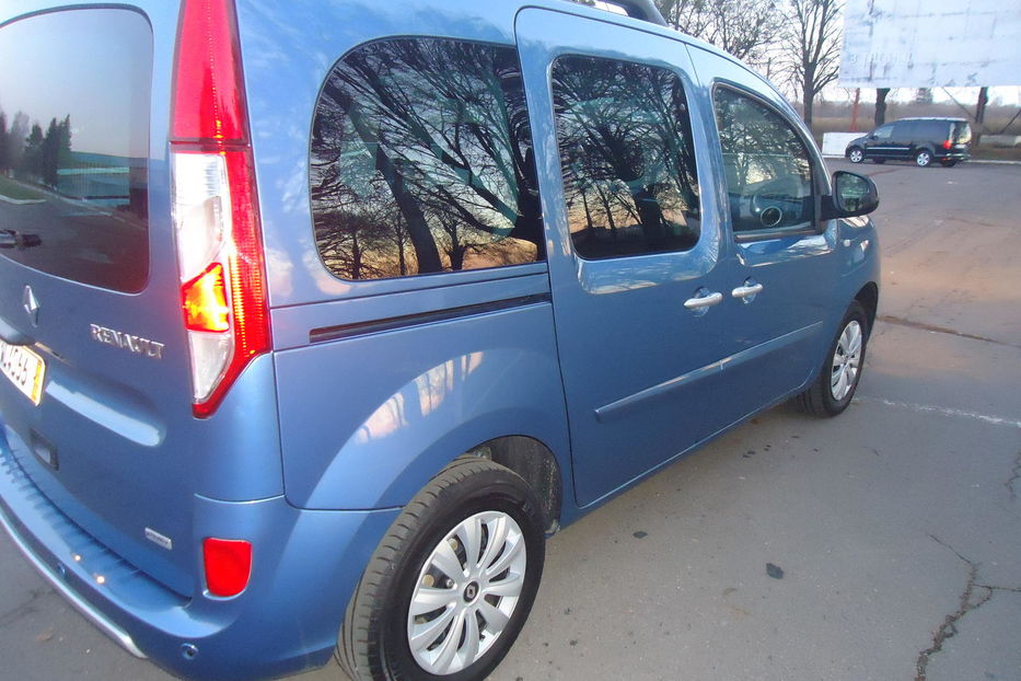 Продам Renault Kangoo пасс. 2016 года в Ровно