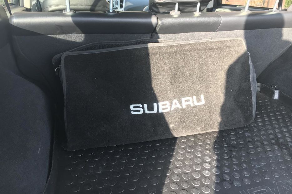 Продам Subaru Outback 2012 года в Запорожье