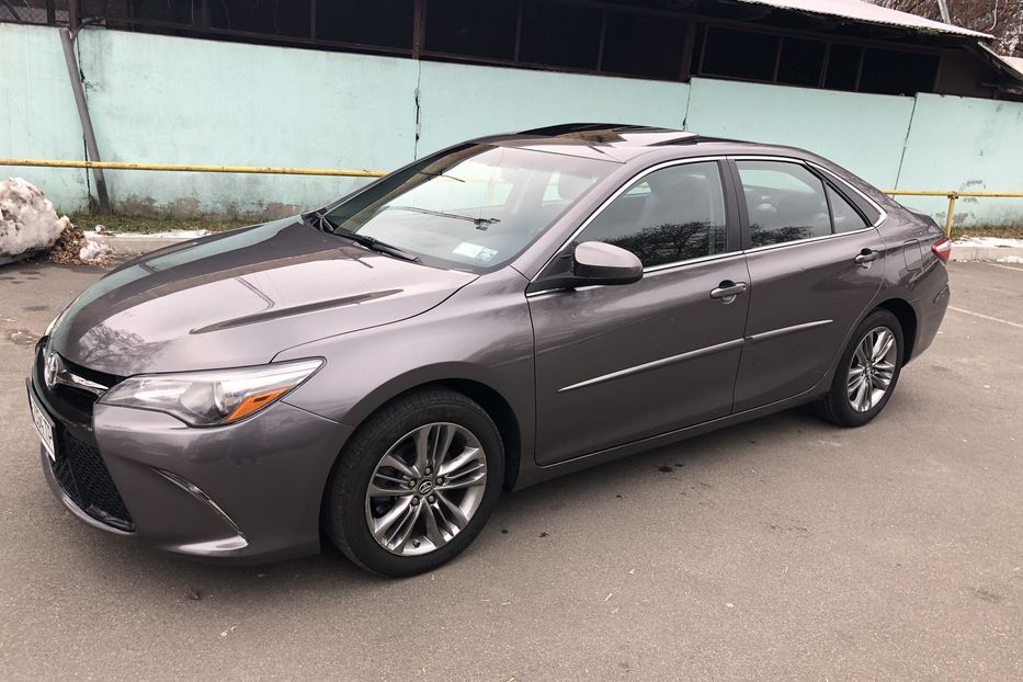 Продам Toyota Camry SE 2016 года в Киеве