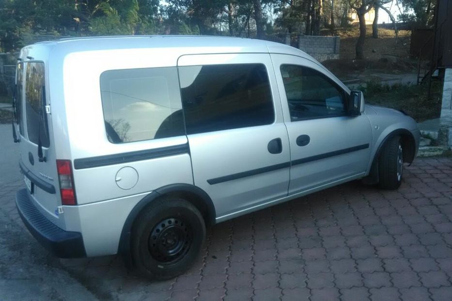 Продам Opel Combo пасс. 2008 года в Ровно