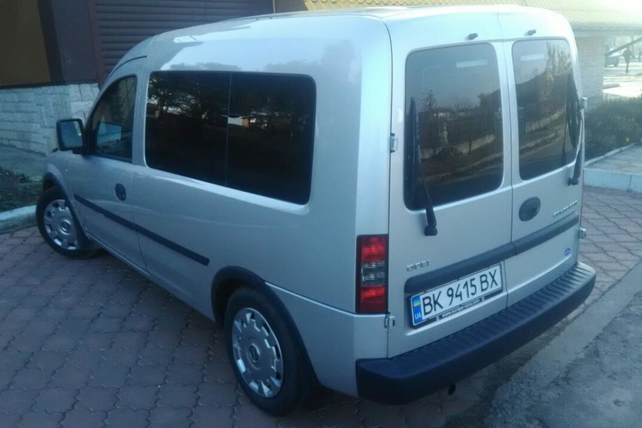 Продам Opel Combo пасс. 2008 года в Ровно