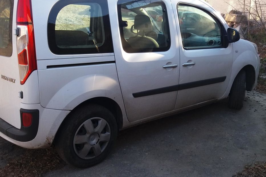 Продам Renault Kangoo пасс. 2014 года в Харькове