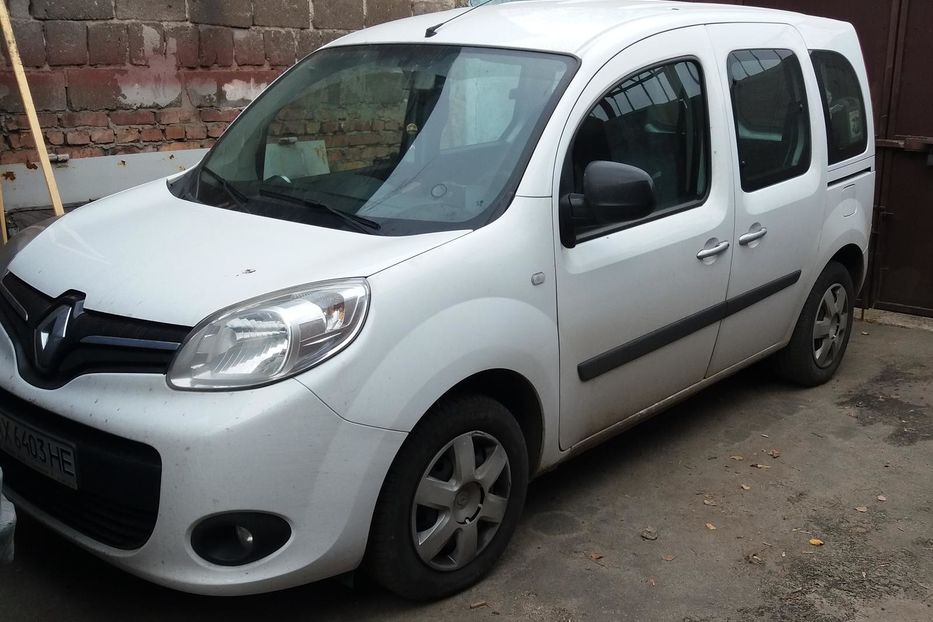 Продам Renault Kangoo пасс. 2014 года в Харькове