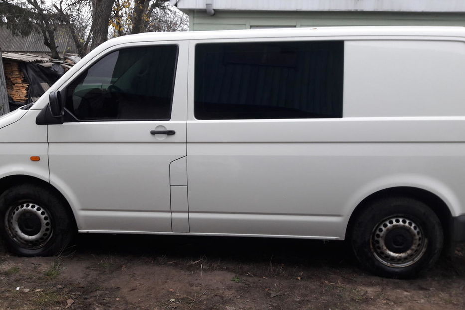 Продам Volkswagen T5 (Transporter) пасс. Т5 2005 года в Киеве