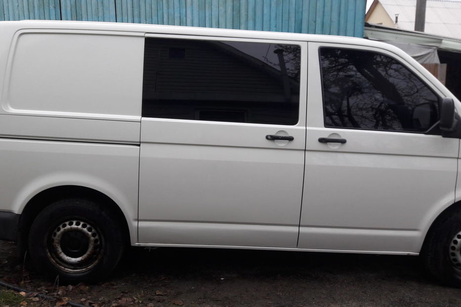Продам Volkswagen T5 (Transporter) пасс. Т5 2005 года в Киеве