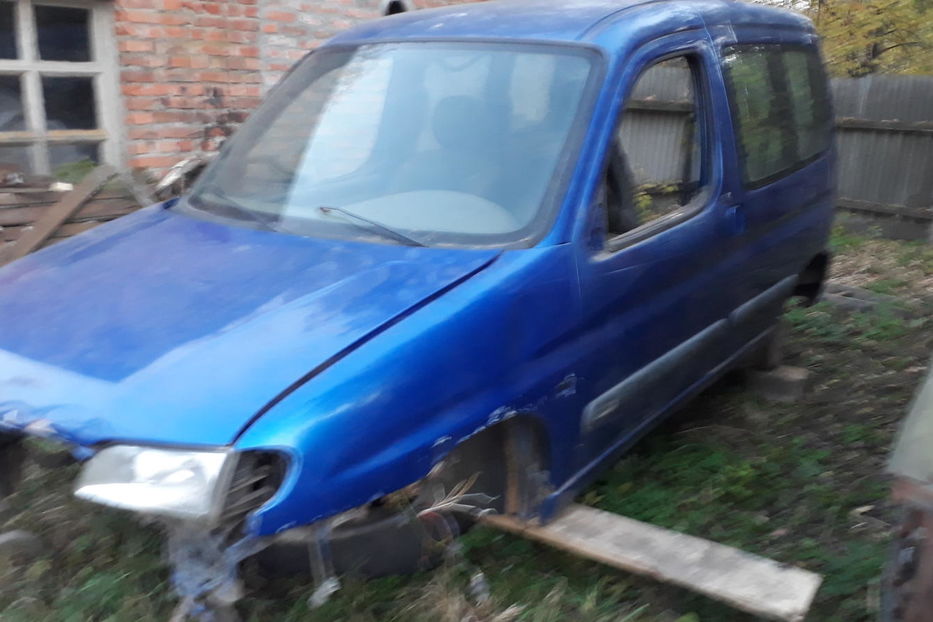 Продам Citroen Berlingo пасс. 2001 года в Сумах