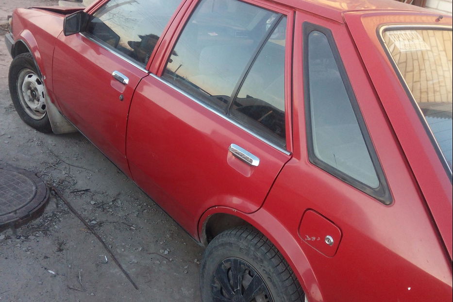 Продам Mazda 323 1984 года в Харькове