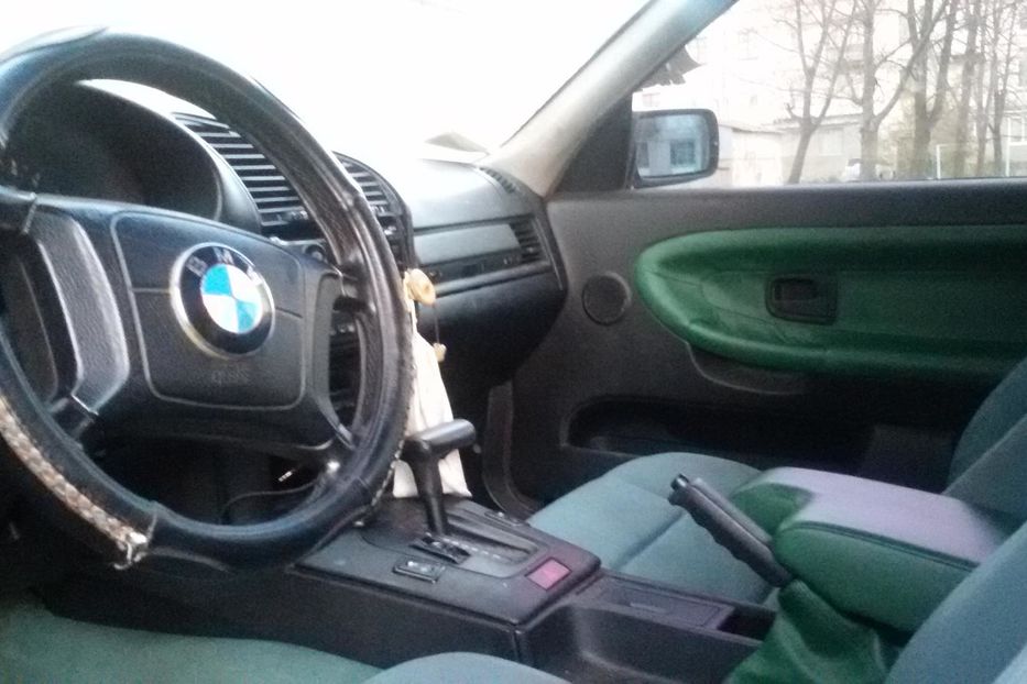 Продам BMW 320 1995 года в Харькове