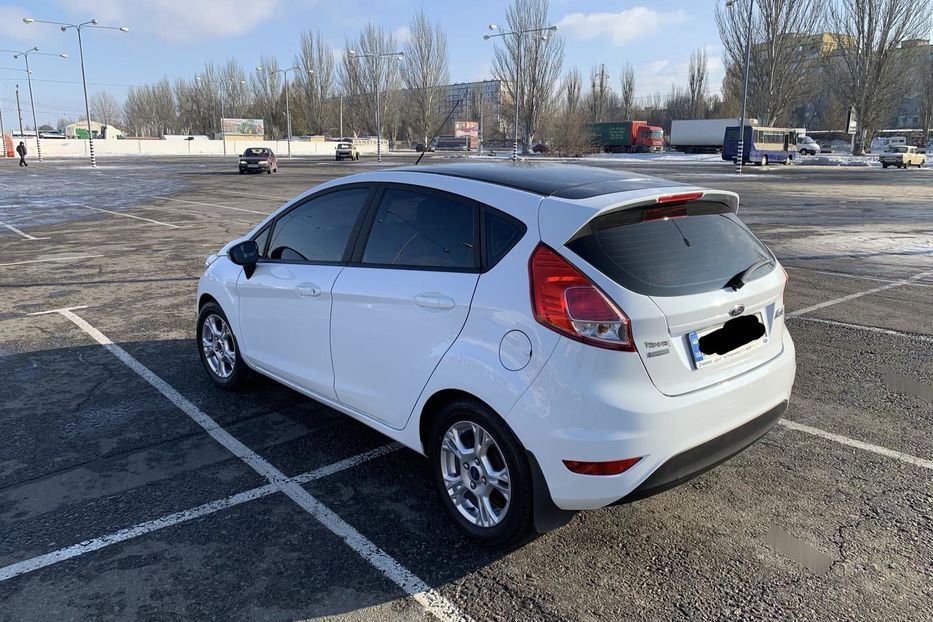 Продам Ford Fiesta Comfort plus 2016 года в Днепре