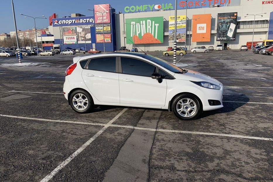 Продам Ford Fiesta Comfort plus 2016 года в Днепре