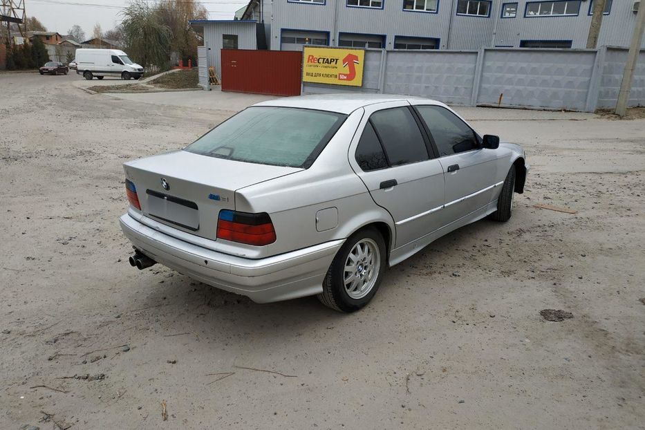 Продам BMW 320 1996 года в Ровно