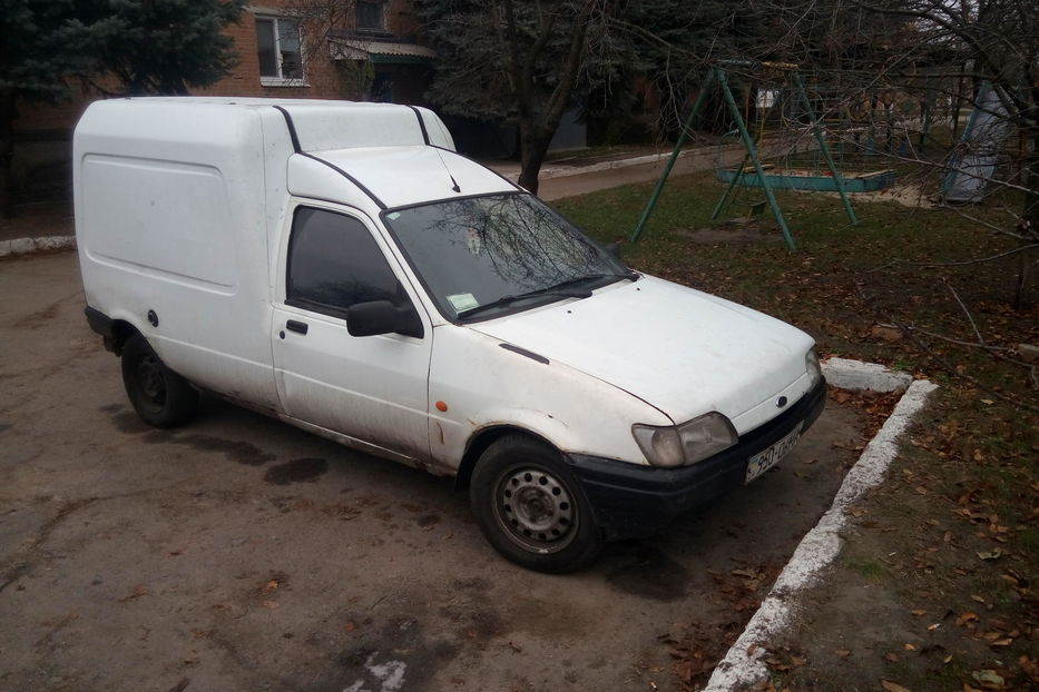 Продам Ford Courier 1995 года в г. Миргород, Полтавская область
