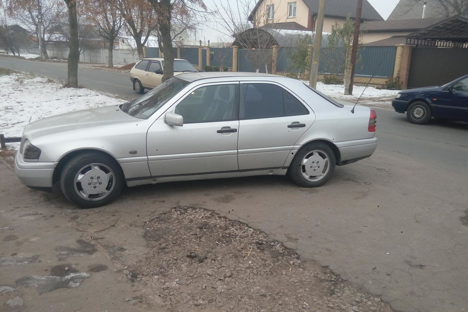 Продам Mercedes-Benz C-Class 1994 года в г. Борисполь, Киевская область