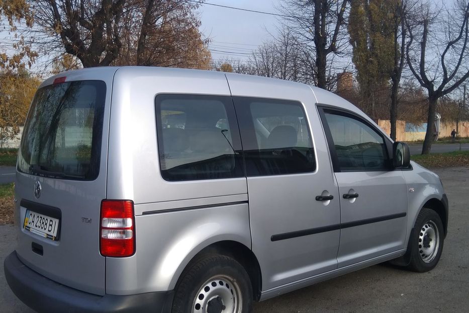 Продам Volkswagen Caddy пасс. 2013 года в Черкассах