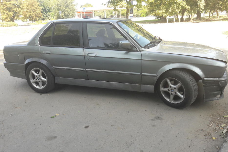 Продам BMW 320 1987 года в Херсоне