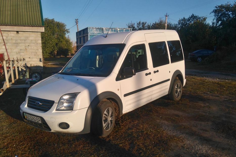 Продам Ford Tourneo Connect пасс. 2011 года в Днепре